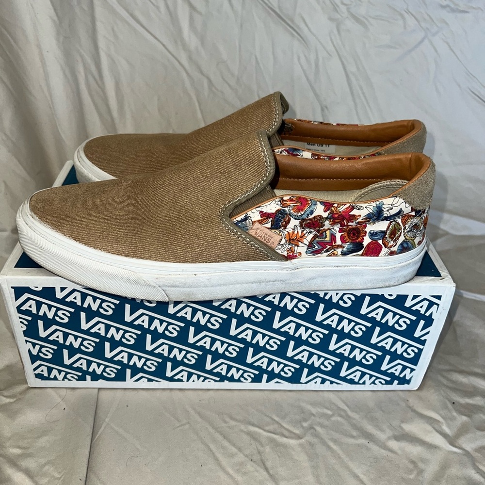 VANS Classic Slip-On mushrooms 11